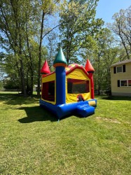 Large20Castle20Bounce20House202 1742245151 Large Castle Bounce House 15x15 -1hp-